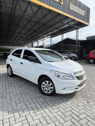 CHEVROLET ONIX 1.0 MPFI LS 8V FLEX 4P MANUAL CHEVROLET ONIX 1.0 MPFI LS 8V FLEX 4P MANUAL